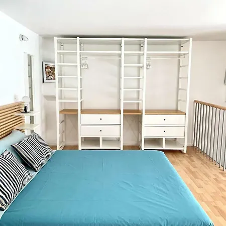 Blue Loft - Central Open Space & Private Parking Apartamento Bolonha