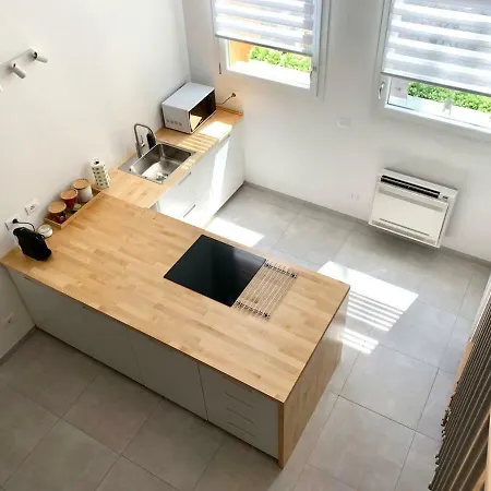 Blue Loft - Central Open Space & Private Parking Apartament