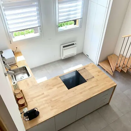 Blue Loft - Central Open Space & Private Parking Apartament *